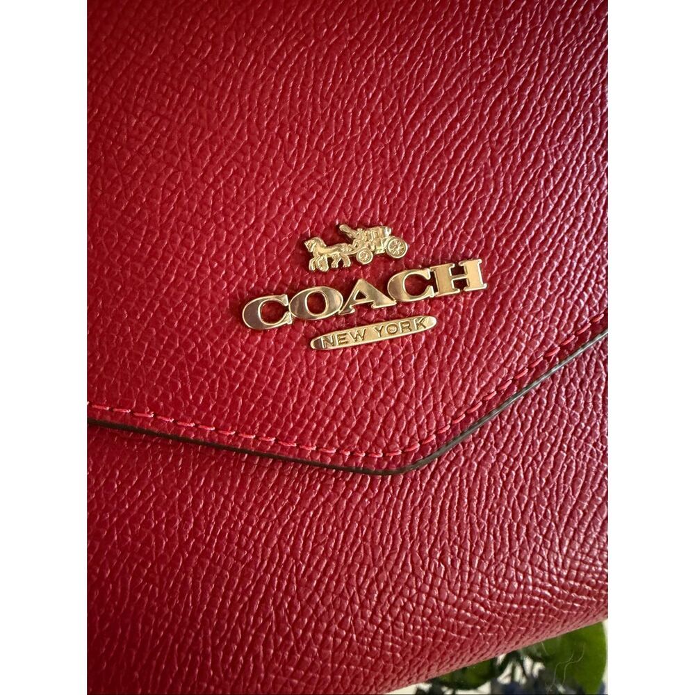 Coach Corner Zip Travel Envelope Wallet Red Crossgrain Leather Wristlet NWT - Picture 7 of 9
